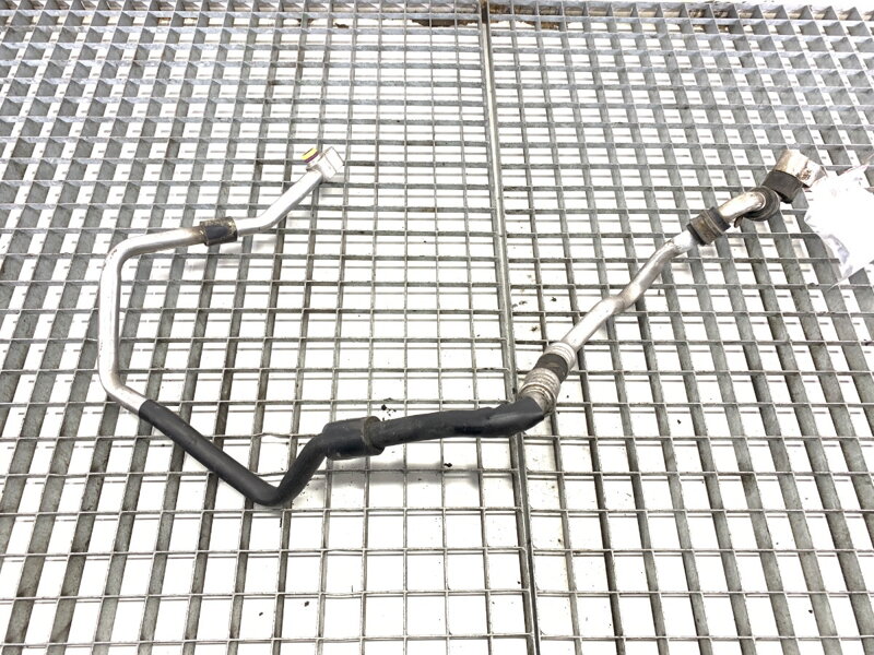 Hadice klimatizace VW Touareg (7LA, 7L6, 7L7) 2002 - 2013 7L6820017B