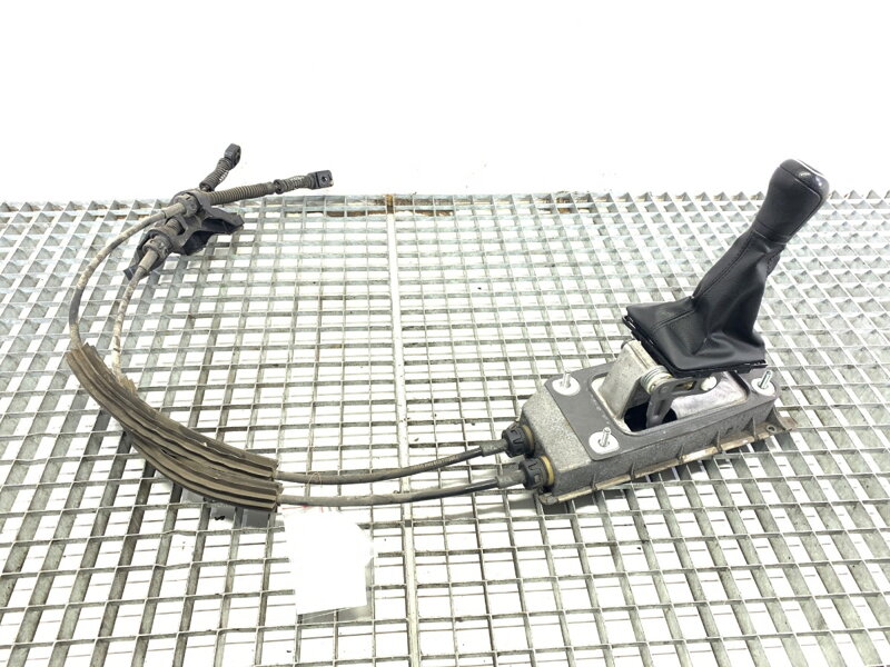 Řadicí páka volič převodovky Skoda Fabia III (NJ3) 2014 - 2022 6C0711049F