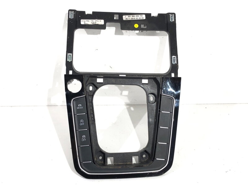 Rámeček tunelu VW Passat B8 (3G2, CB2) 2014 - 2022 3G1864263