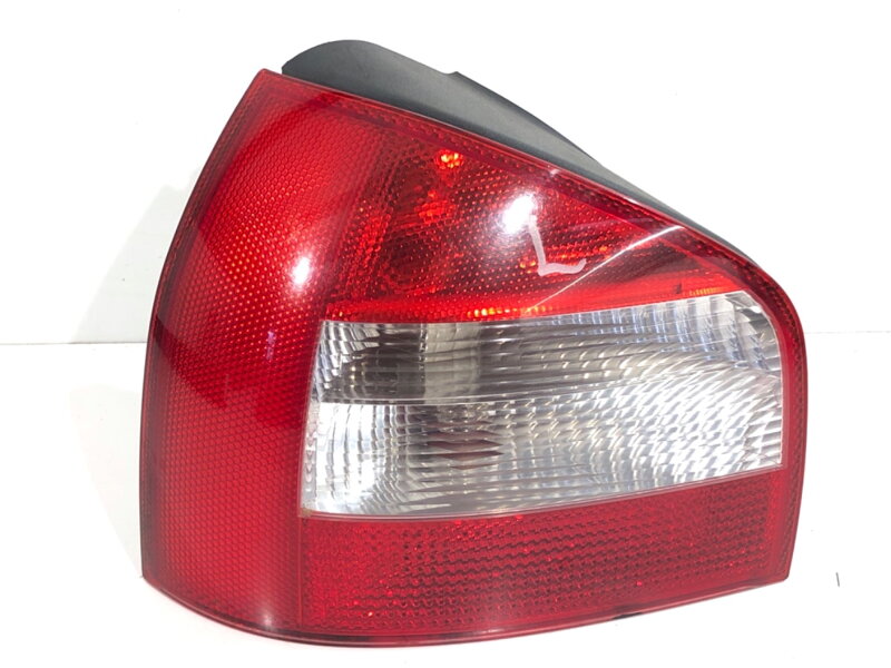 Světlo levé zadní Audi A3 (8L1) 1996 - 2006