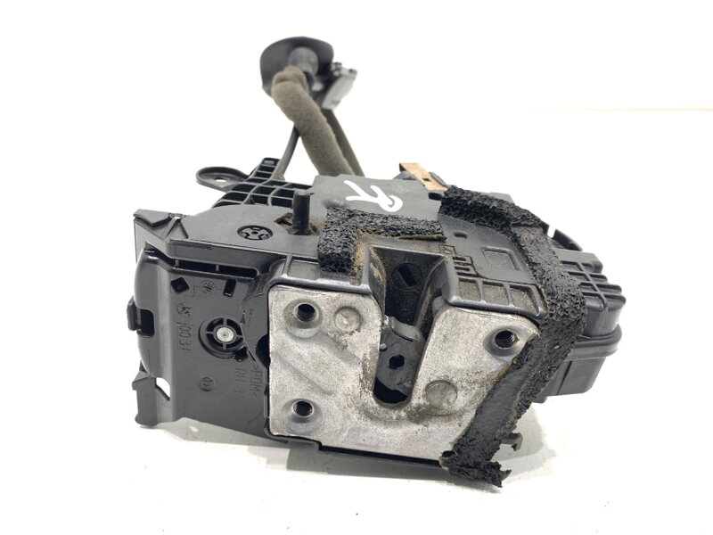 Zámek dveří pravý zadní Renault Clio IV (BH_) 2012 - 2022 825002104R