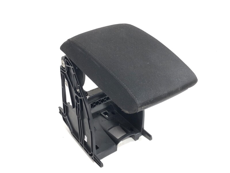 Loketní opěrka Skoda Octavia III Combi (5E5, 5E6) 2012 - 2022 5E0864207