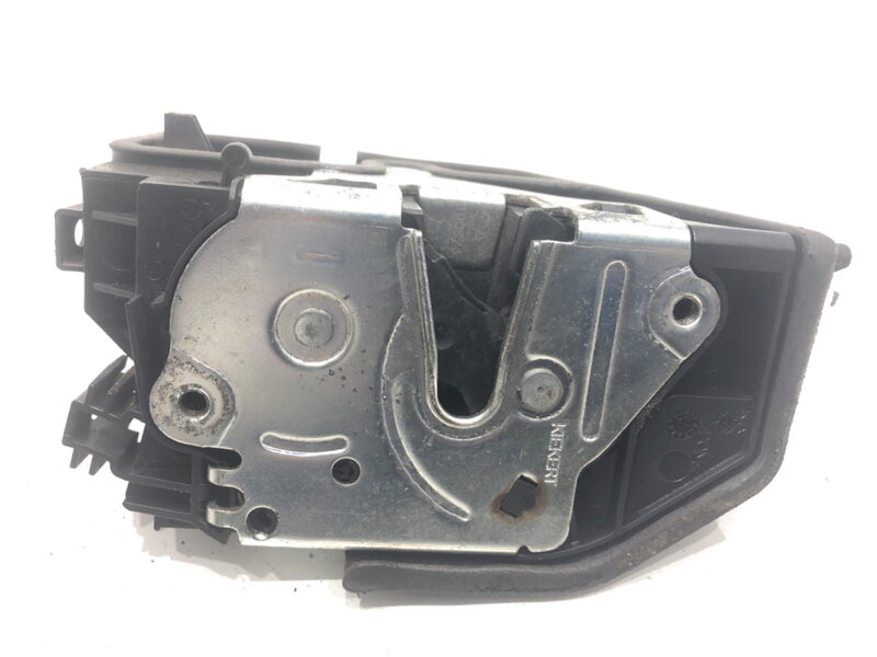 Zámek dveří pravý zadní BMW X3 (E83) 2003 - 2011 7202148