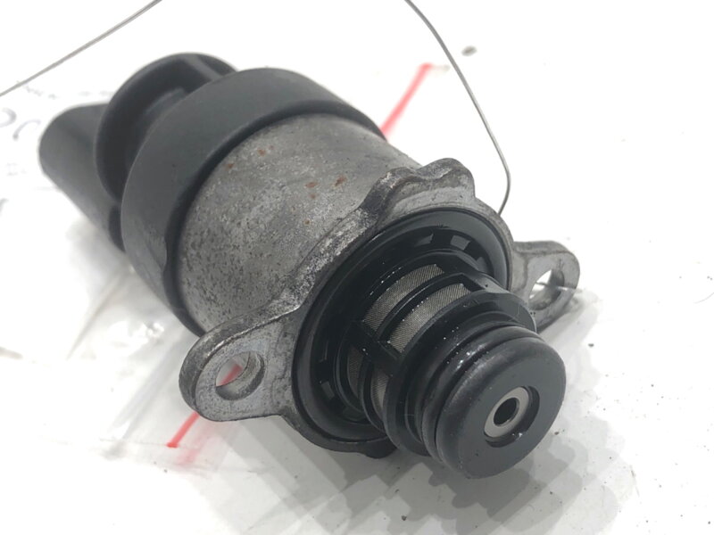 Regulátor tlaku paliva BMW X3 (E83) 2003 - 2011 0928400691