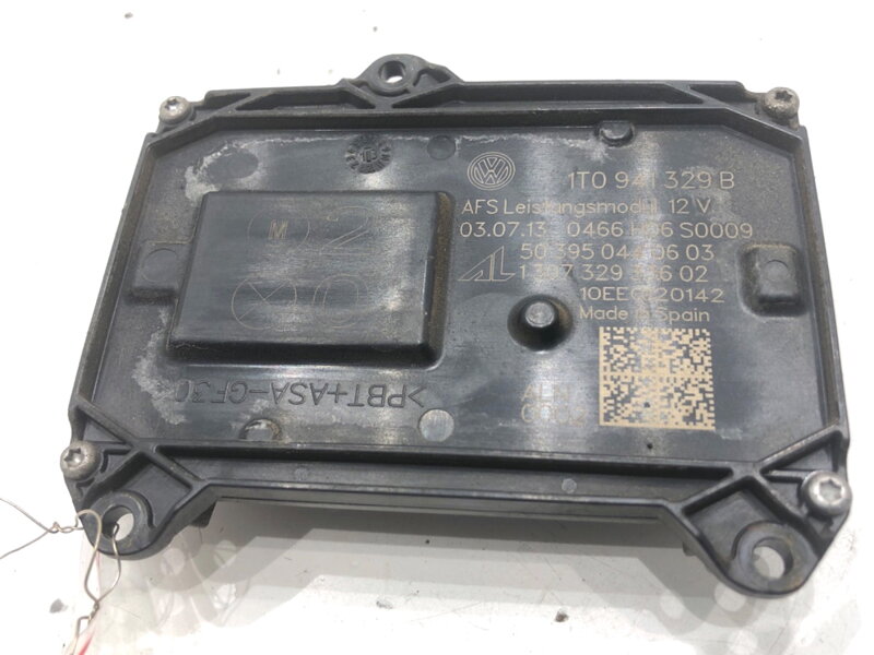 Modul natáčení / řízení světla bi-xenon Skoda Octavia III Combi (5E5, 5E6) 2012 - 2022 1T0941329B