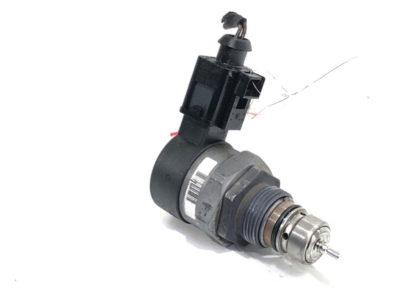 Regulátor tlaku paliva Skoda Octavia III Combi (5E5, 5E6) 2012 - 2022 0281006075