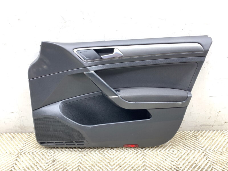 Tapecírung dveří pravý přední VW Golf VII (5G1, BQ1, BE1, BE2) 2012 - 2022