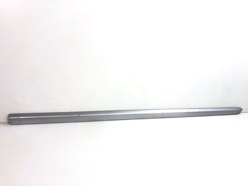 Lišta dveří pravá přední Peugeot 407 Coupe (6C_) 2005 - 2022 9651367177