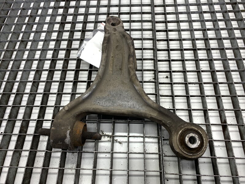 Rameno pravé přední Volvo V70 II (285) 1999 - 2008