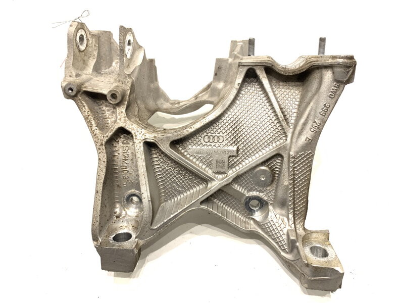 Držák motoru levý Audi A4 B9 (8W2, 8WC) 2015 - 2022 8W0399295E