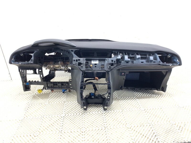 Palubní deska / kokpit S polštářem spolujezdce Citroen C3 II (SC_) 2009 - 2022