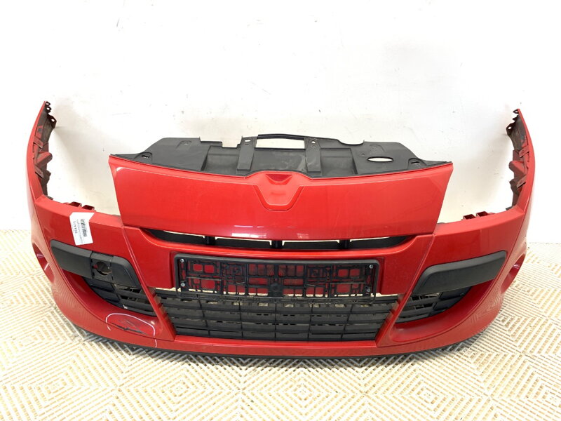 Nárazník přední Renault Megane CC (EZ0/1_) 2010 - 2022