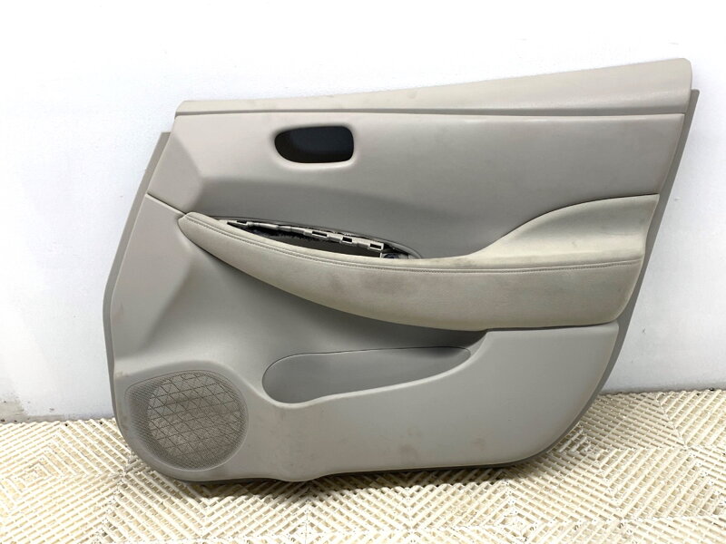 Tapecírung dveří pravý přední Nissan Leaf (ZE0) 2010 - 2022