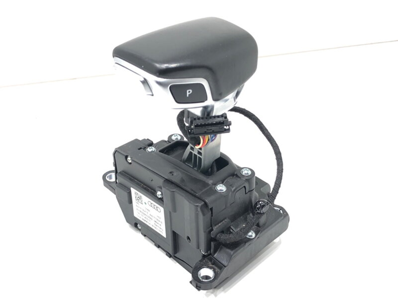 Řadicí páka volič převodovky Audi A4 B9 Avant (8W5, 8WD) 2015 - 2025 8W1713041E