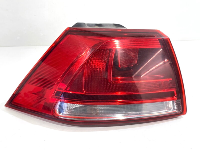 Světlo levé zadní VW Golf VII (5G1, BQ1, BE1, BE2) 2012 - 2022