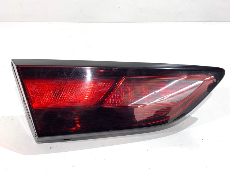 Světlo zadní levé vnitřní Opel Astra K (B16) 2015 - 2022 39032988