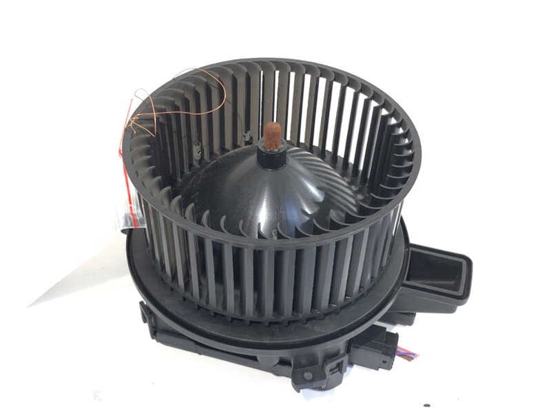 Ventilátor topení Audi A5 (F53, F5P) 2016 - 2022 4M1820021