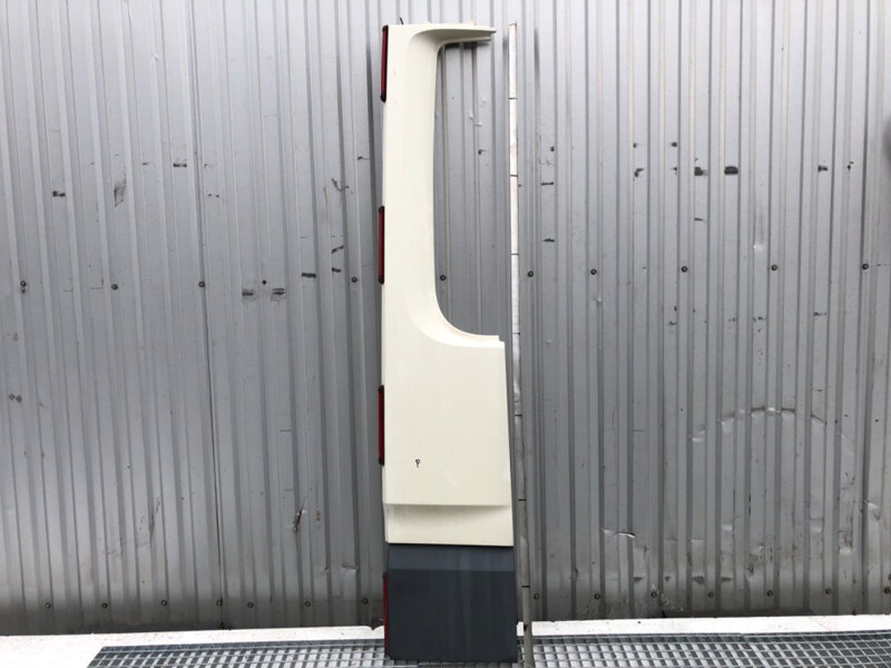 Deflektor ZA kabinou pravý DAF XF 2012 - 2022