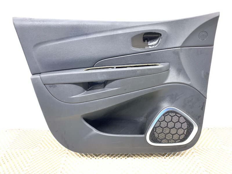 Tapecírung dveří levý přední Renault Captur I (J5_, H5_) 2013 - 2022 809011849R