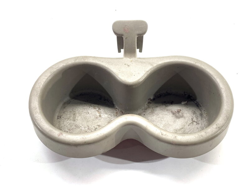 Držák NA nápoje Renault Scénic II (JM0/1_) 2003 - 2010 R8103096