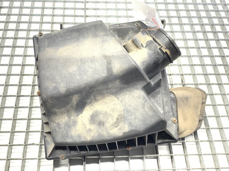 Kryt filtru vzduchu Opel Astra J (P10) 2009 - 2015