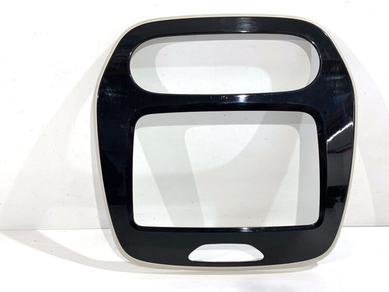 Rámeček rádia Renault Captur I (J5_, H5_) 2013 - 2022 682703896R