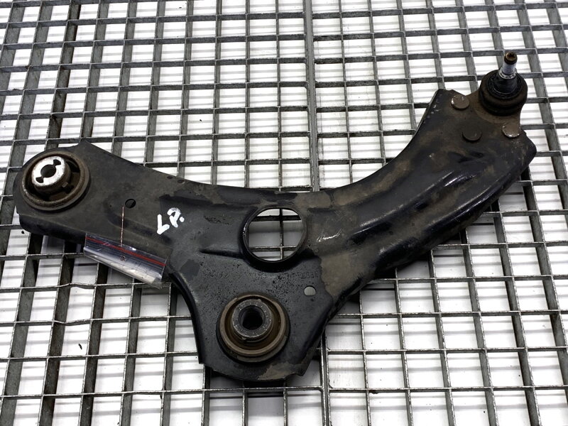 Rameno levé přední Renault Clio V (B7_) 2019 - 2022