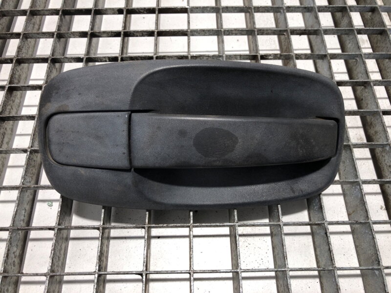 Klika vnější pravá přední Opel Vivaro A Autobus (X83) 2001 - 2014 91168524