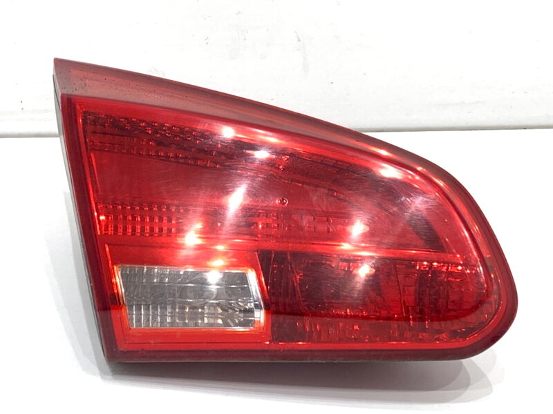 Světlo zadní levé vnitřní KIA CEE ' D (JD) 2012 - 2018 92403-A20