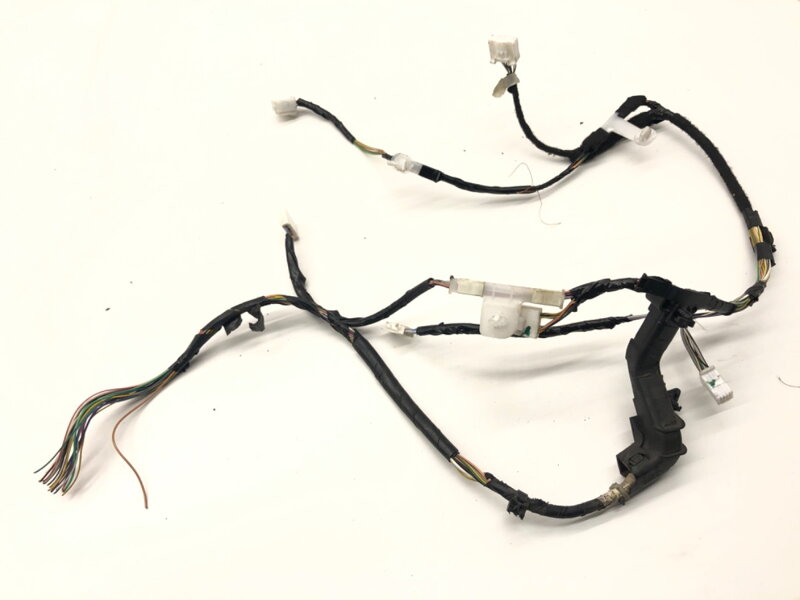 Kabeláž dveře přední levá Toyota Auris Kombi (_E18_) 2013 - 2018