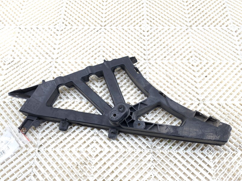 Držák nárazníku levý zadní Jaguar XF II (X260) 2015 - 2022 GX63-17A882-A