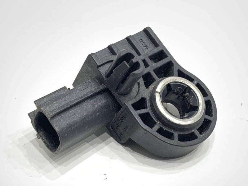 Čidlo nárazu Volvo V40 Liftback (525, 526) 2012 - 2022 31387892