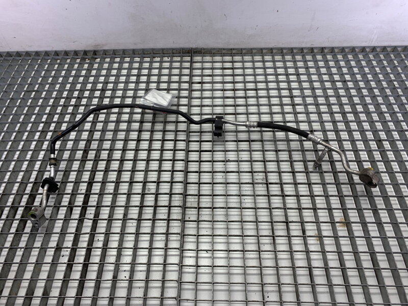 Hadice klimatizace VW Touareg (7LA, 7L6, 7L7) 2002 - 2013 7L6820741D