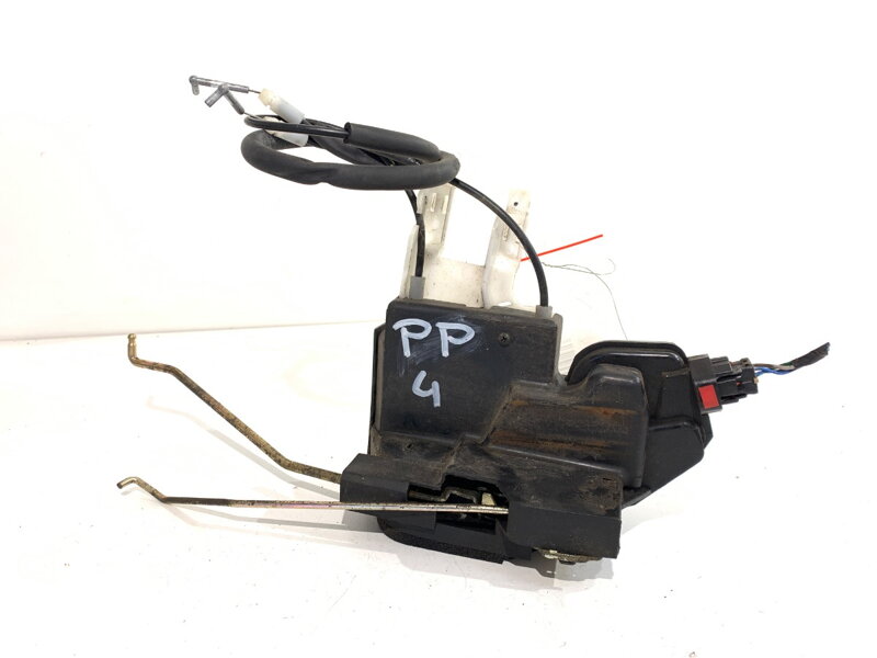 Zámek dveří pravý přední Hyundai Santa FÉ I (SM) 2000 - 2006