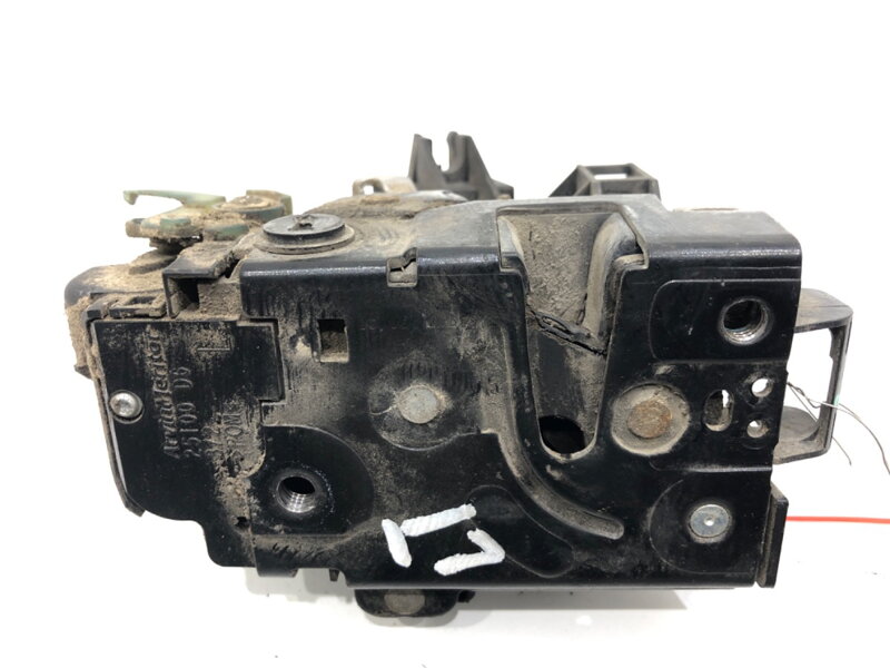 Zámek dveří levý zadní Skoda Roomster Praktik (5J) 2007 - 2015 5J7839015