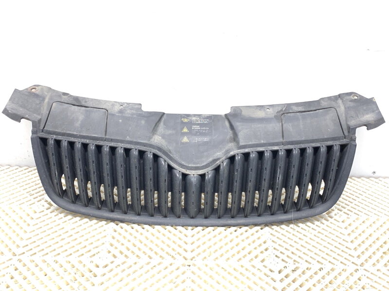 Maska chladiče grill Skoda Roomster Praktik (5J) 2007 - 2015 5J0853668