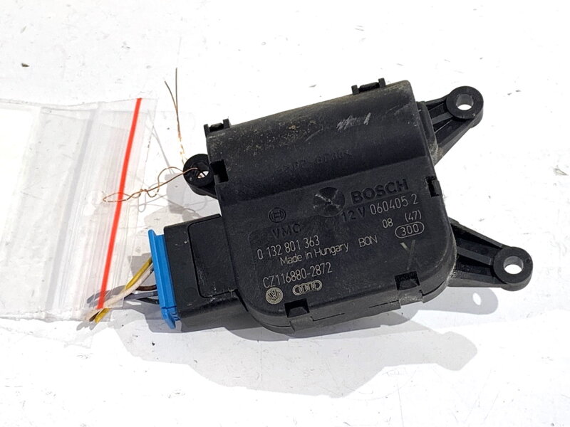 Motor radiátoru topení VW Passat B6 (3C2) 2005 - 2010 0132801363