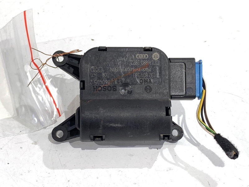 Motor radiátoru topení VW Passat B6 (3C2) 2005 - 2010 0132801363